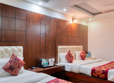 four_bed_family_room_non-view_3