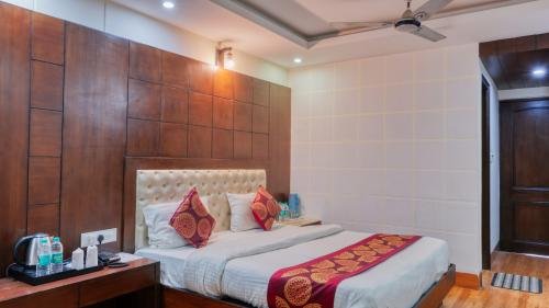 four_bed_family_room_non-view_4