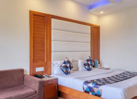 super_deluxe__room_with_balcony_2