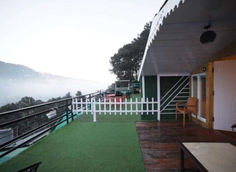 Lake View Rooftop Cottage 2